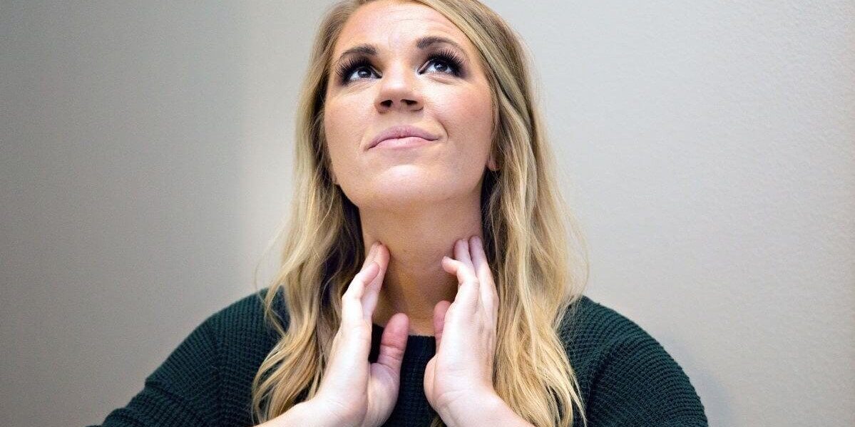 4 natural ways to help manage an underactive thyroid or hashimotos and feel great again